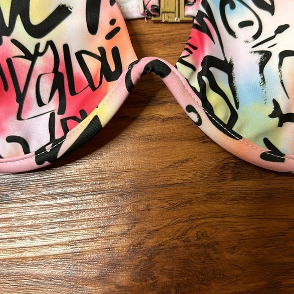 Kamoni Graffiti Print Bikini Push Up Low Rise NWT - Picture 9 of 16